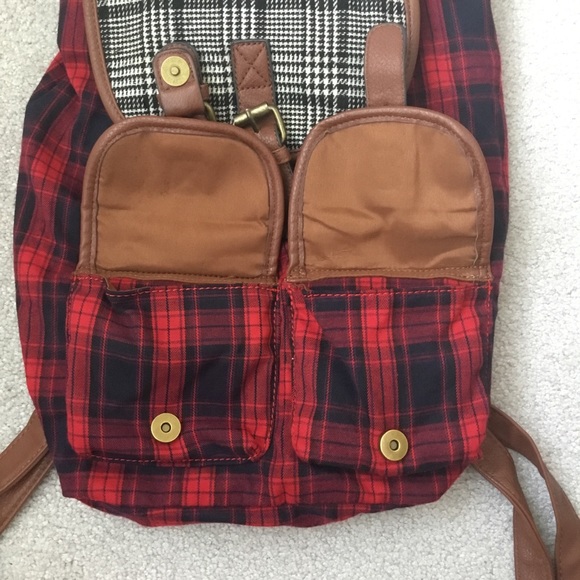 Backpack - Picture 6 of 9